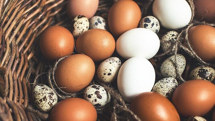 Quail and chicken eggs should be included in the diet of men to maintain strength. 