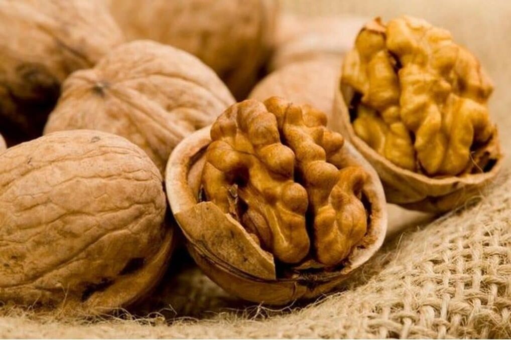 Walnuts are the leader in terms of benefits for men.